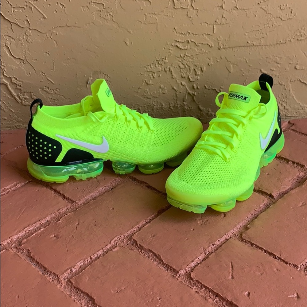 Air VaporMax Flyknit 2 ‘Volt’